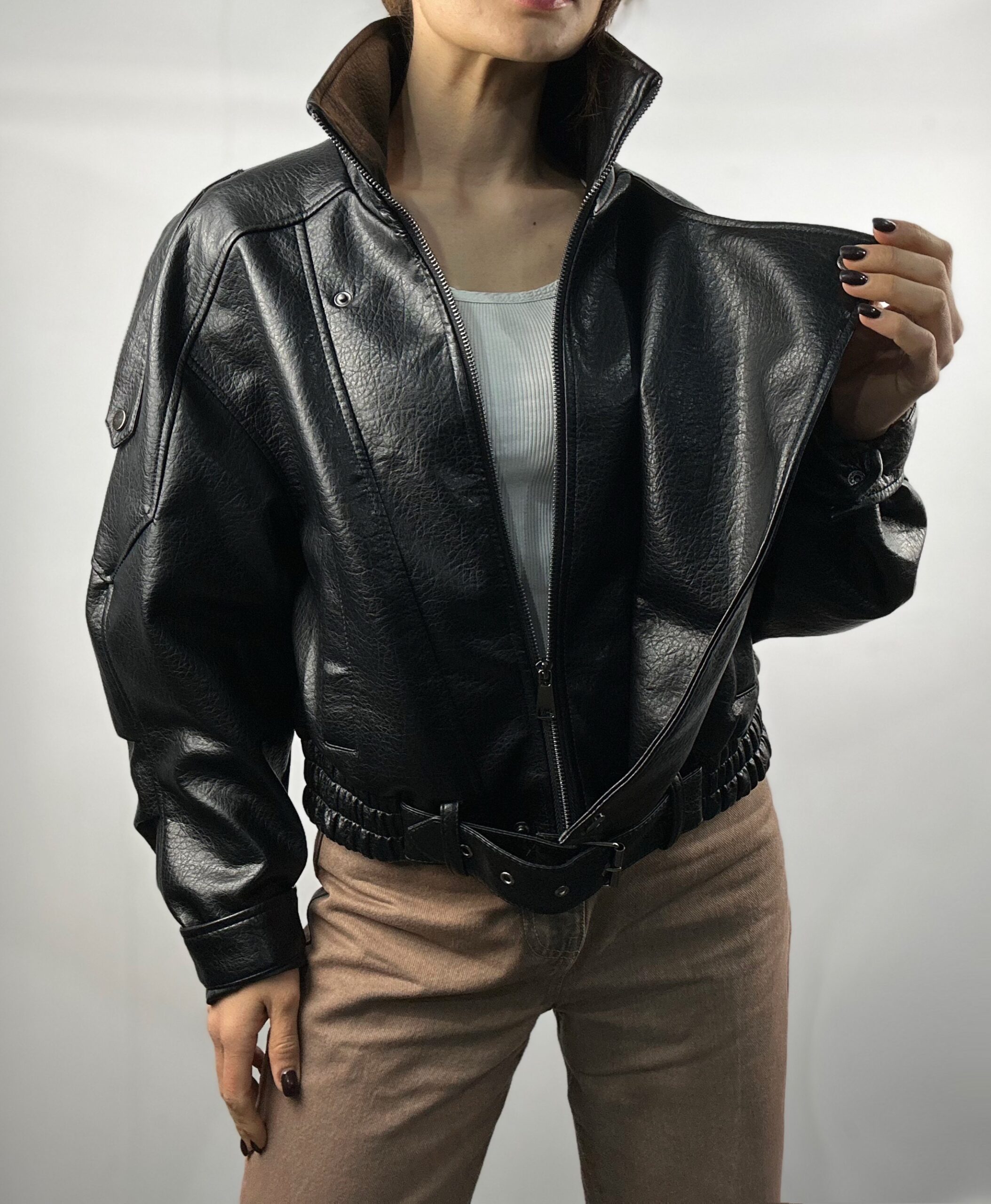 Дамско черно кожено яке -модерно късо biker яке с колан - Image 7
